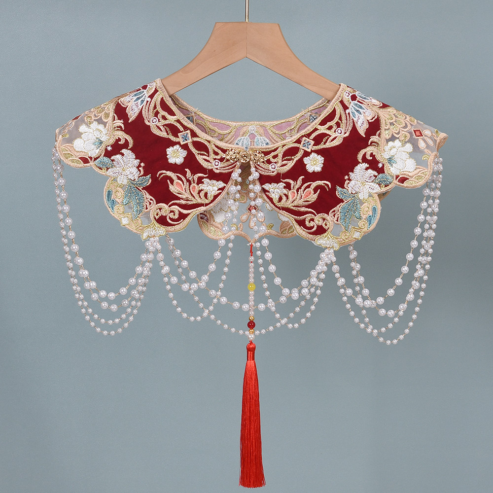 Gola Vermelha Bordada com Cont - Beading avaliação e preço