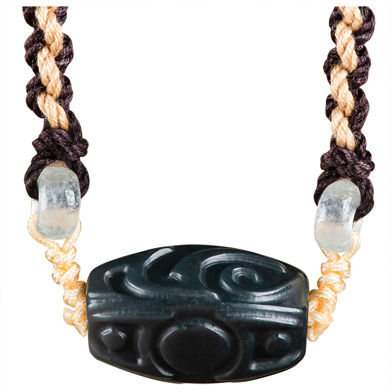 Colar com Pingente de Jade Het - Beading avaliação e preço